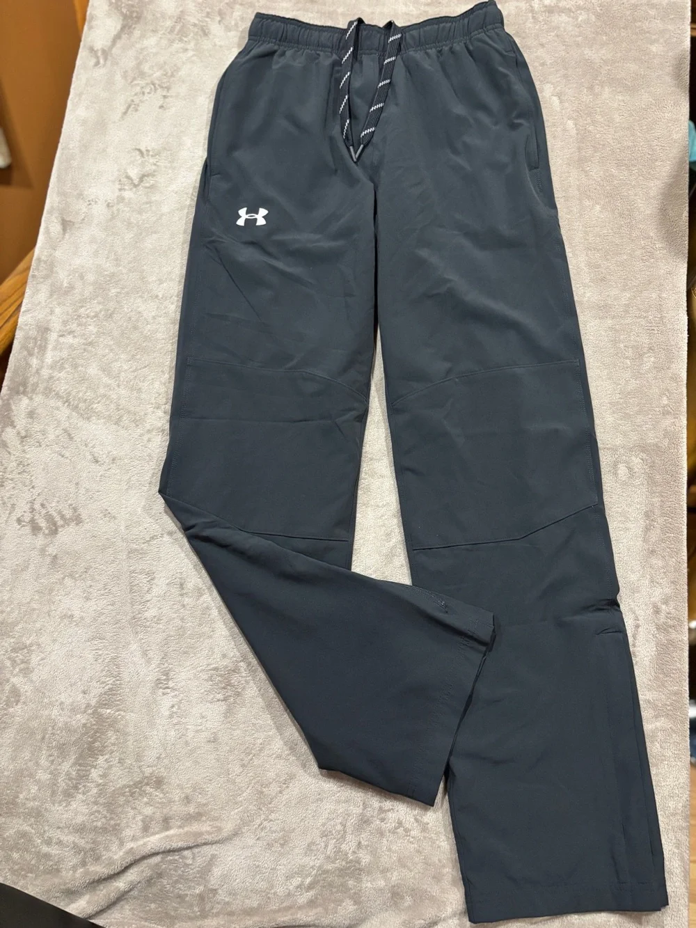 Under Armour Black Men's Performance Jogger Pants - Picture 3 of 12